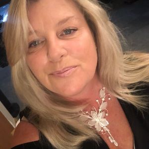 Meet your Posher, Sandy
